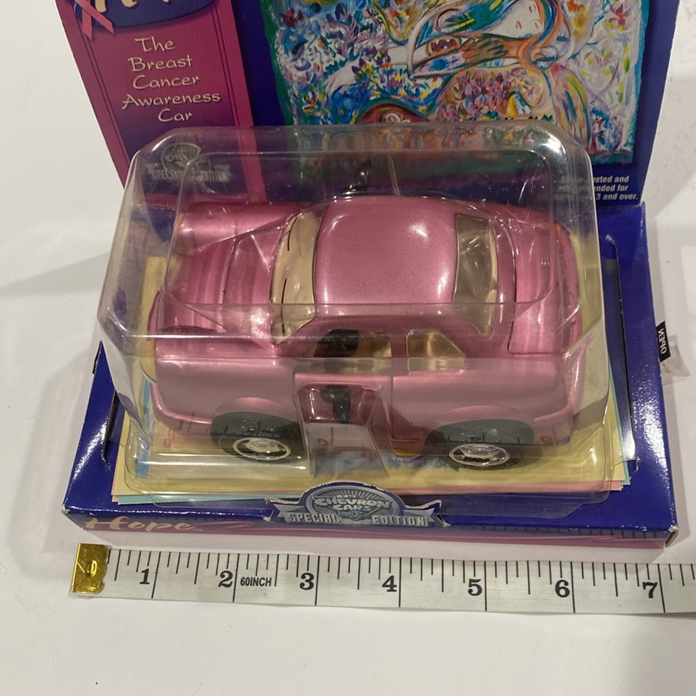 Vintage Breast Cancer Awareness Special Edition Chevron Car NWOT - Picture 9 of 16